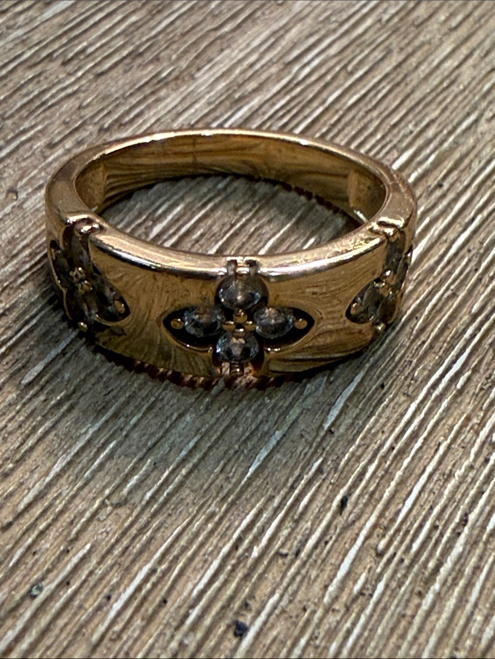 Gold Floral Accent Women's Ring - Gold Color